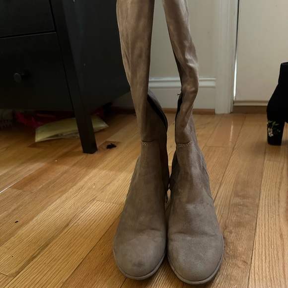 Liz Claiborne over the knee boots - Picture 3 of 6
